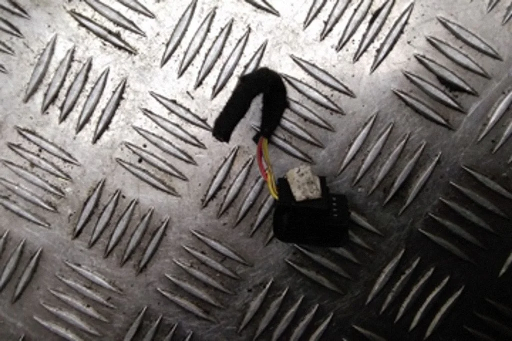 Signalizācijas kustību sensors – Volkswagen Touareg I (2002-2010)