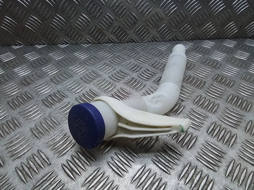 Window washer liquid tank fill tube – Peugeot 208 II (2019-)