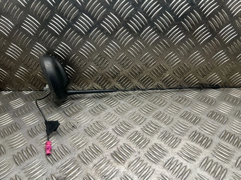 Radio antenna 9803847