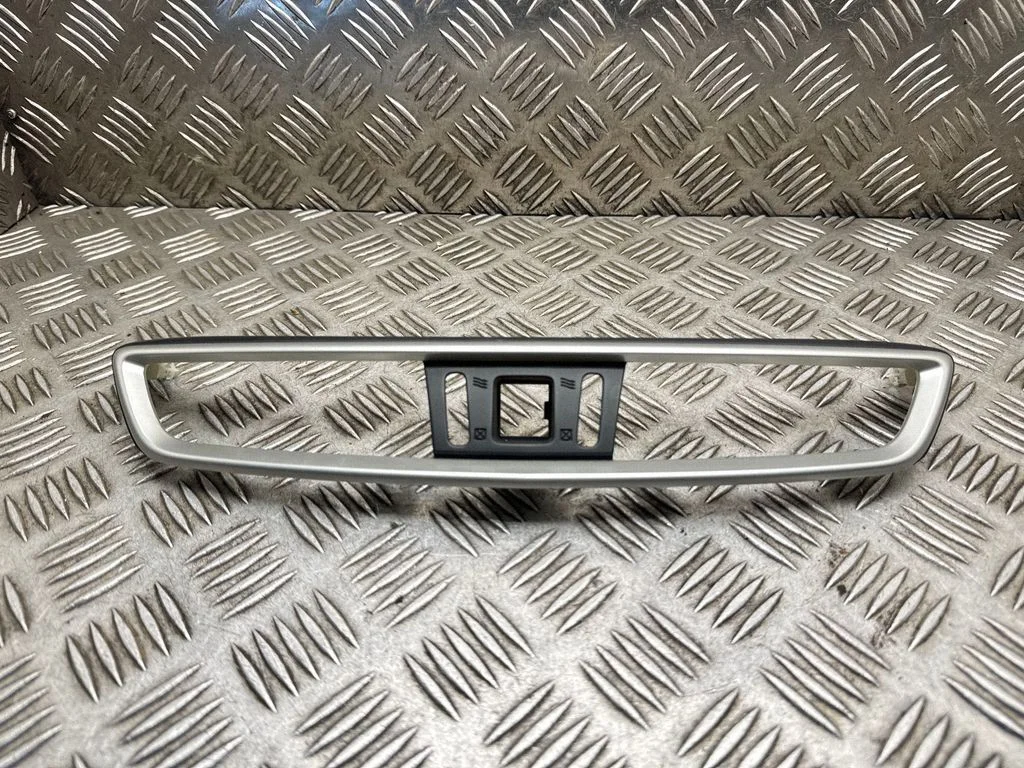 Panel trim 30490055
