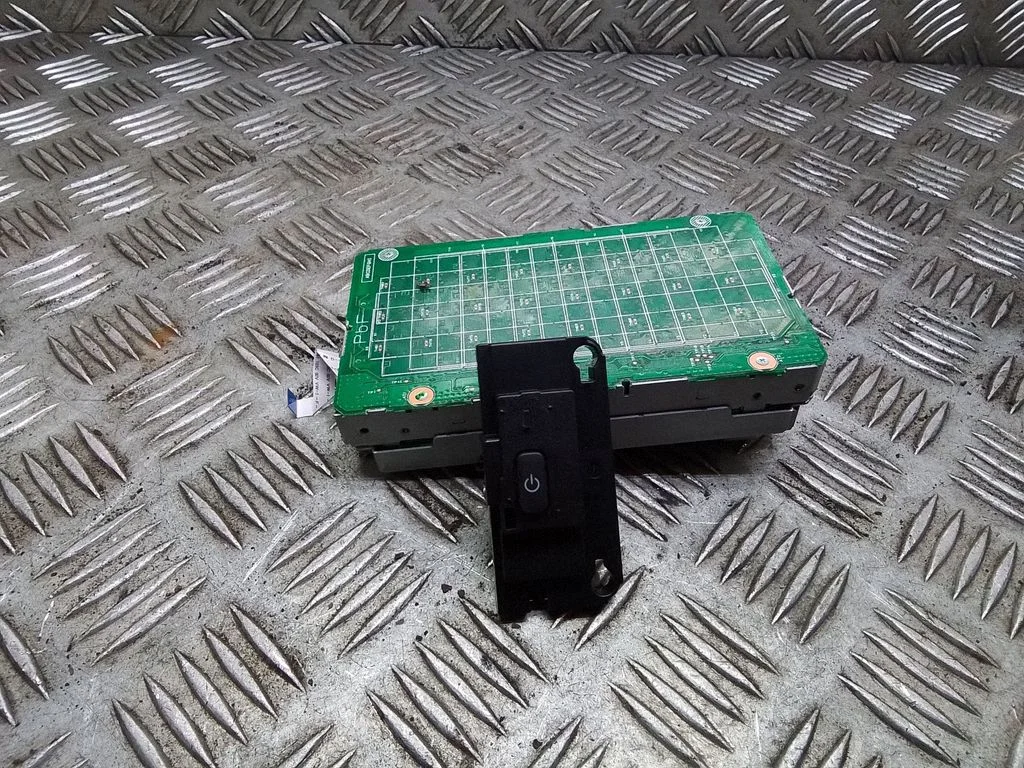 Wireless charging module – Lexus RX 450H (2016-)