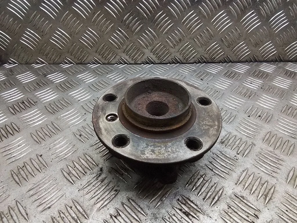 Front wheel ball bearing – BMW 7 Series E65 E66 (2001-2008)