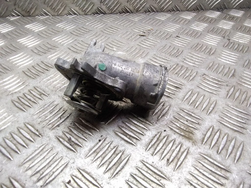 Termostata korpuss – Mercedes-Benz E klase W211 (2002-2009)