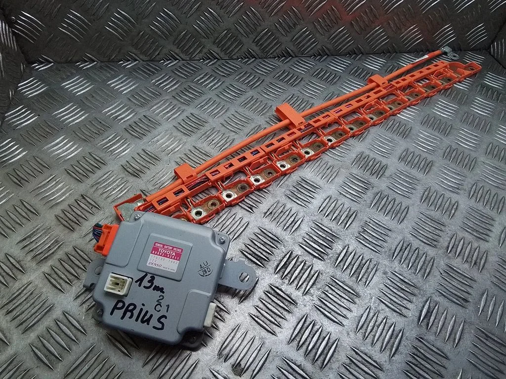 Battery control module – Toyota Prius (XW30) (2009-2015)