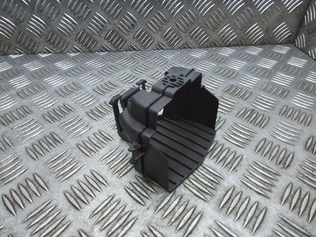 Signaalpasuna klamber – BMW 1-seeria F20 F21 (2011-2019)