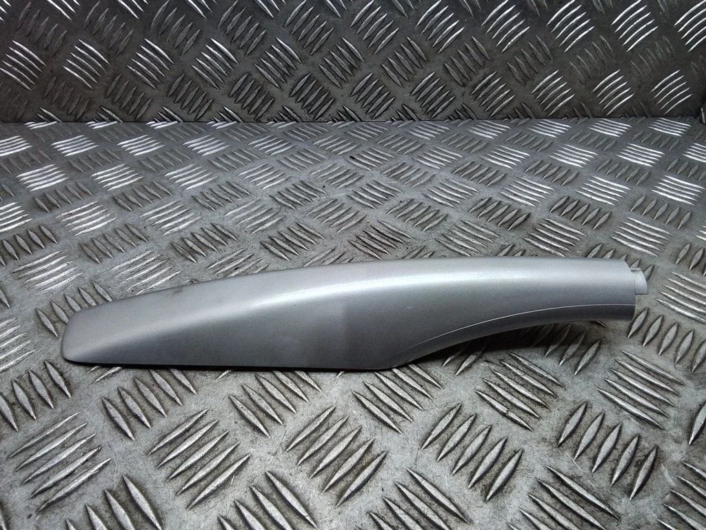 Roof bar rail cover – Nissan Qashqai+2 (2010-2014)