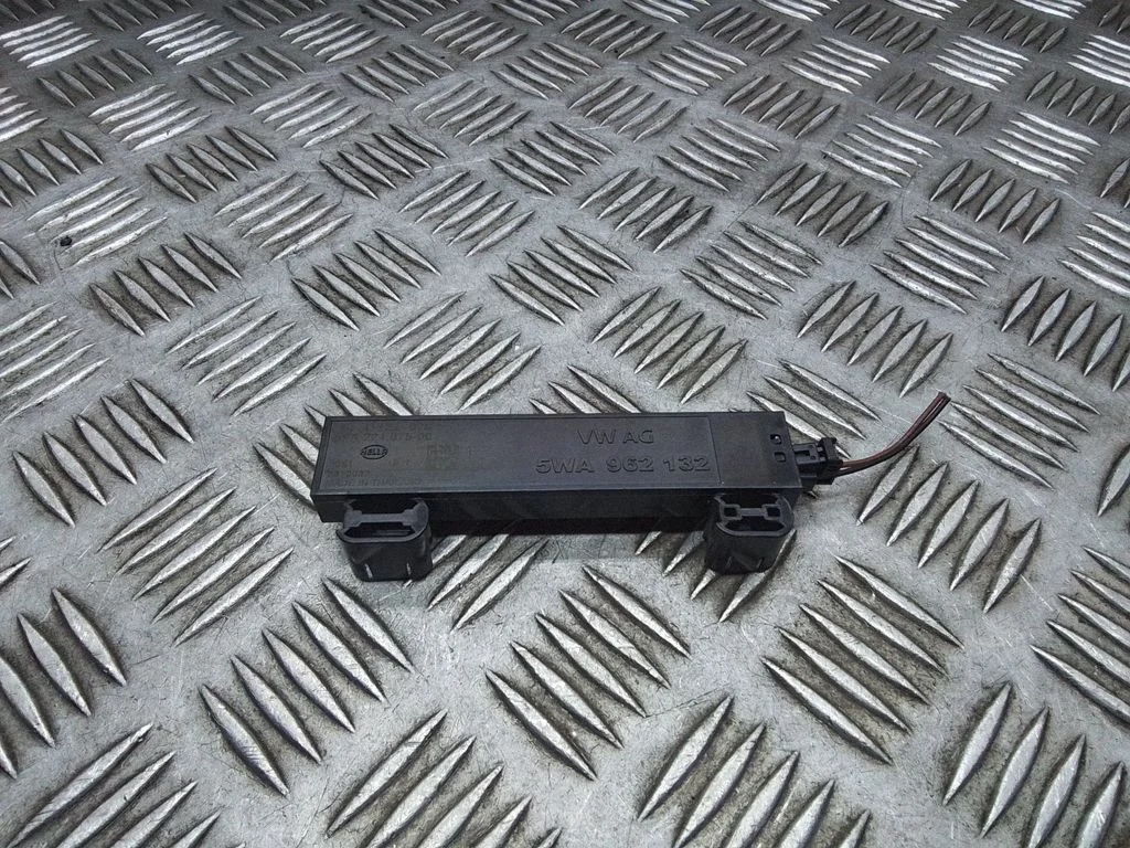 Antena systemu bezkluczykowego – Skoda Octavia Mk4 (2019-)