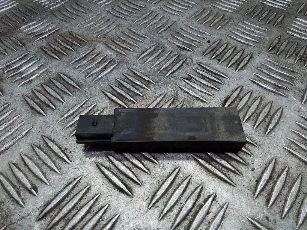 Antena systemu bezkluczykowego – Audi RS3 (2015-2019)