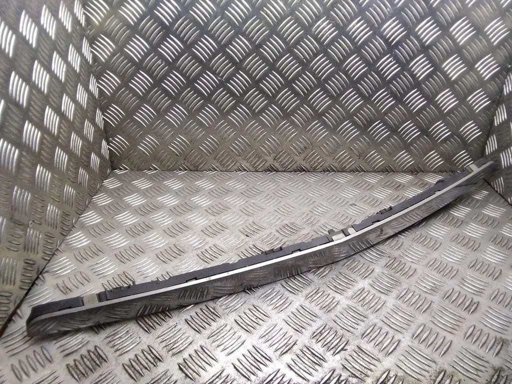 Engine hood trim – Mercedes-Benz A-Class W169 (2004-2012)