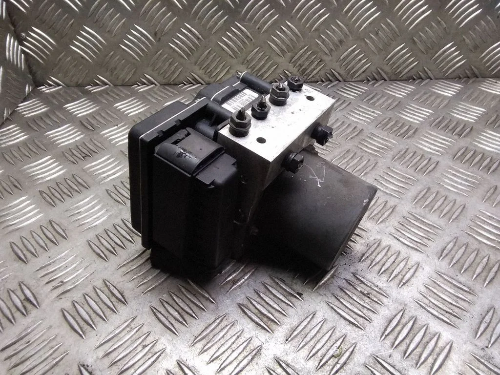 ABS bloks – BMW 5. sērija E60 E61 (2004-2010)