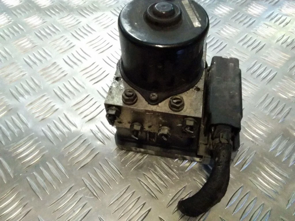 ABS-plokk – Audi A3 S3 8L (1996-2003)
