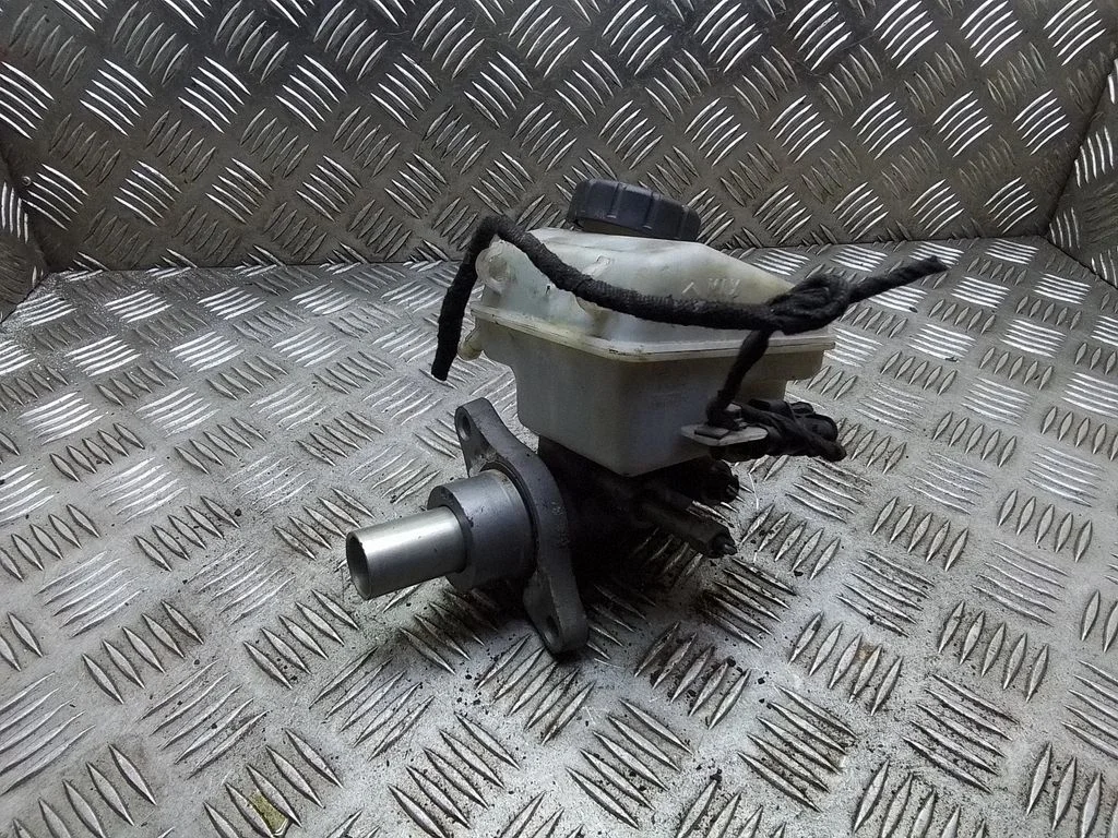 Master brake cylinder – Opel Zafira B (2005-2014)