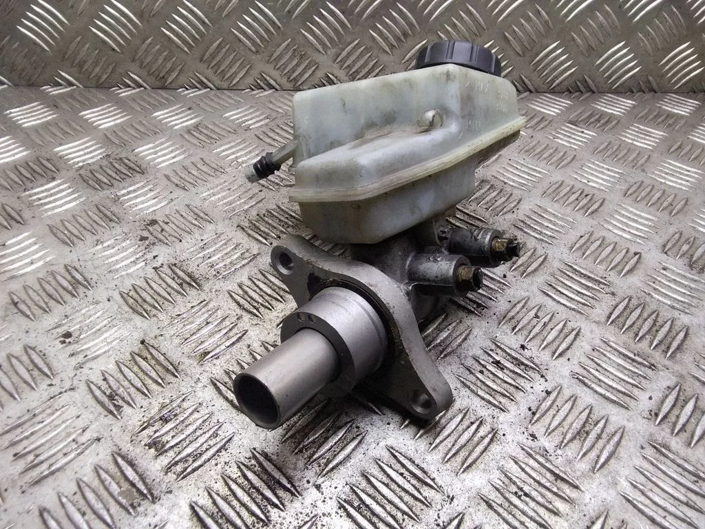 Master brake cylinder – Opel Zafira B (2005-2014)