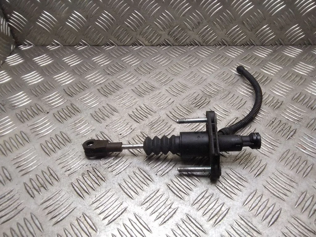 Master brake cylinder – Opel Astra H (2004-2012)