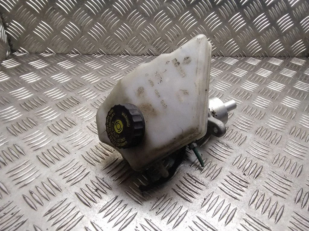 Master brake cylinder – Opel Combo C (2001-2011)