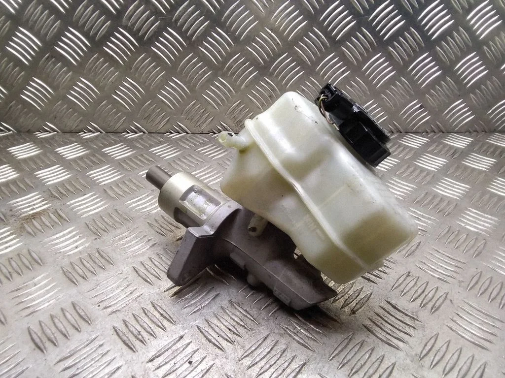 Piduri peasilinder – BMW 1-seeria E81 E87 (2004-2011)