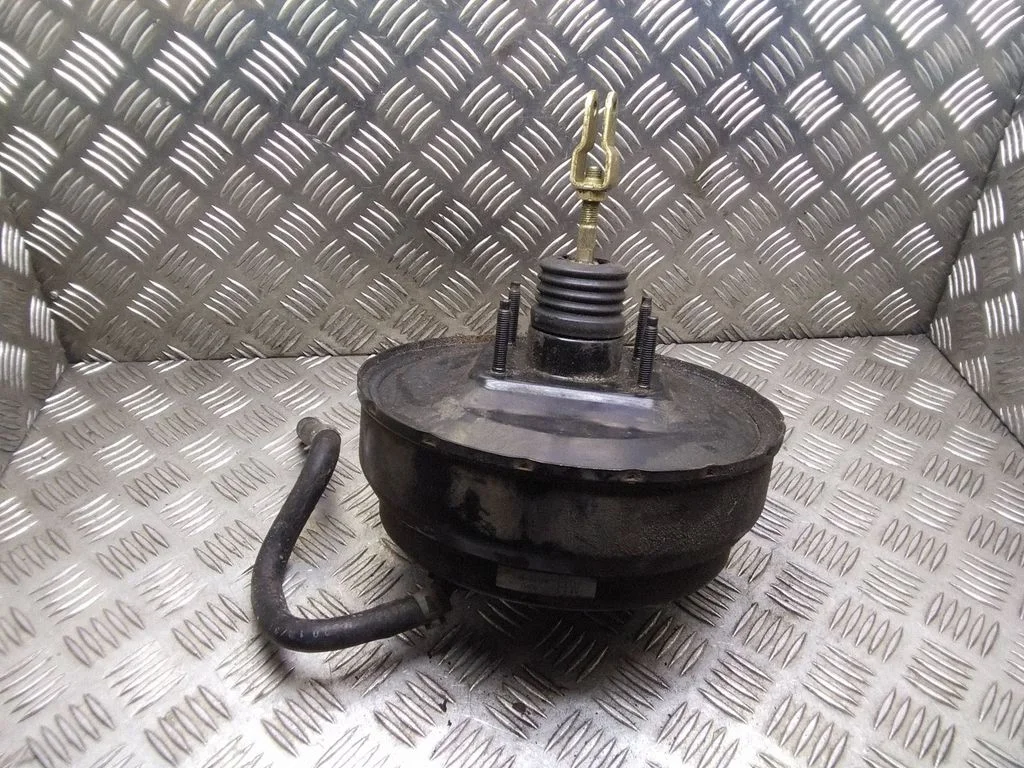 Brake booster – Subaru Legacy (1999-2003)