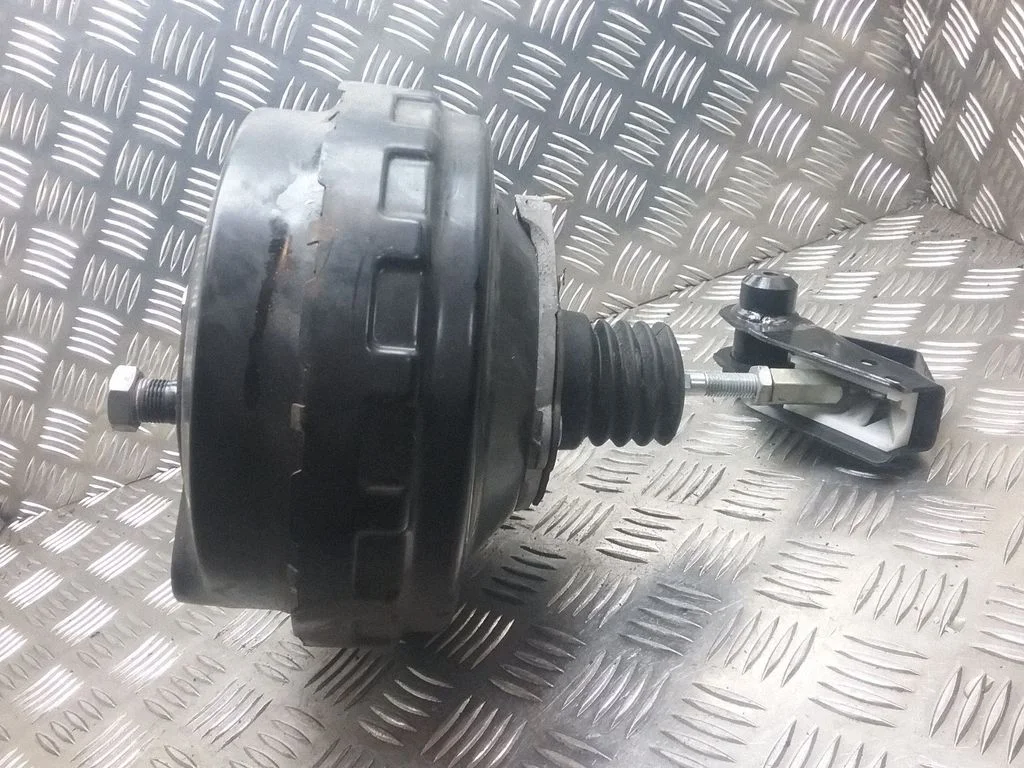 Piduri vaakumvõimendi – Audi A4 S4 B7 8E 8H (2005-2008)