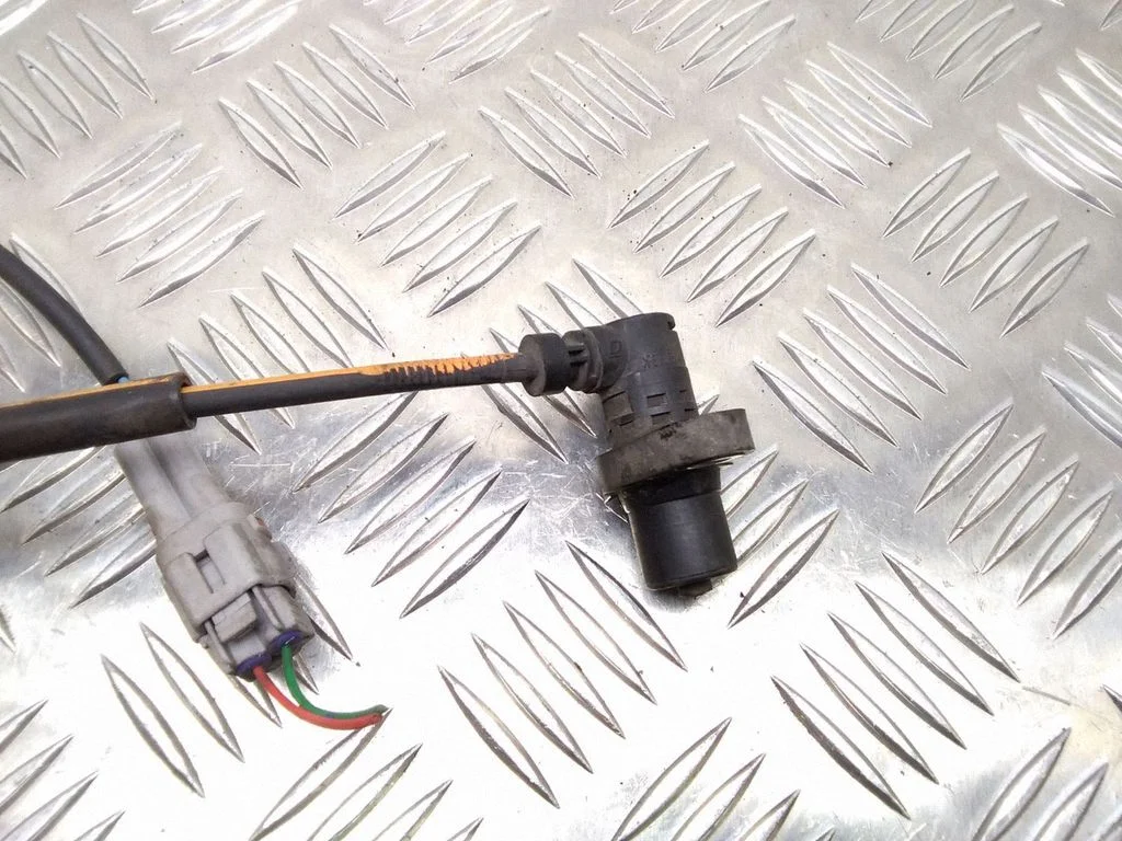 ABS brake wheel speed sensor – Toyota Prius (XW20) (2003-2009)