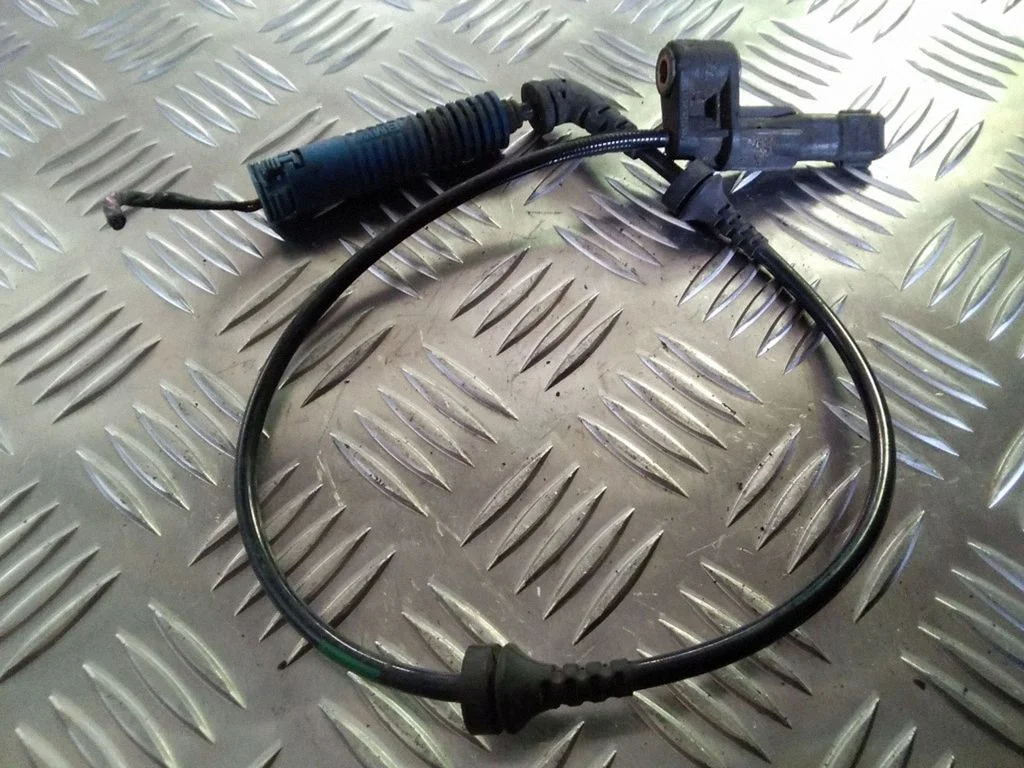 ABS brake wheel speed sensor – BMW 3 Series E46 (1998-2005)
