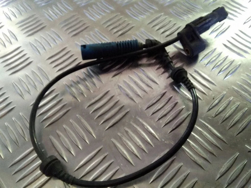 ABS brake wheel speed sensor – BMW 3 Series E46 (1998-2005)