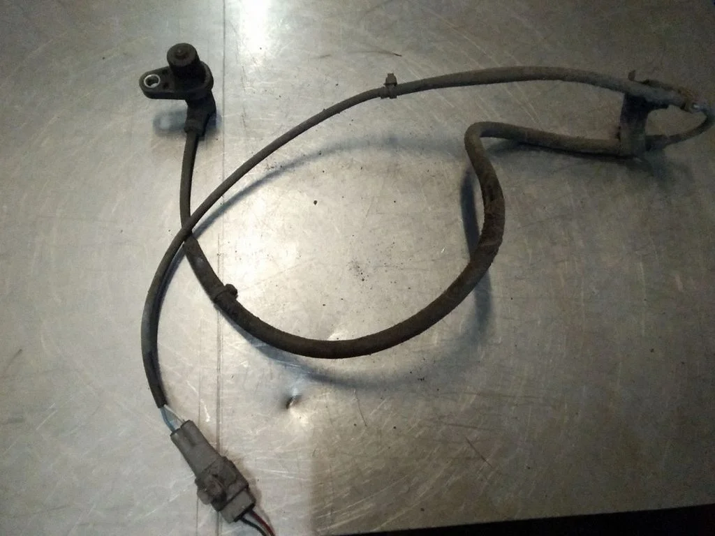 ABS brake wheel speed sensor – Toyota Prius (XW20) (2003-2009)