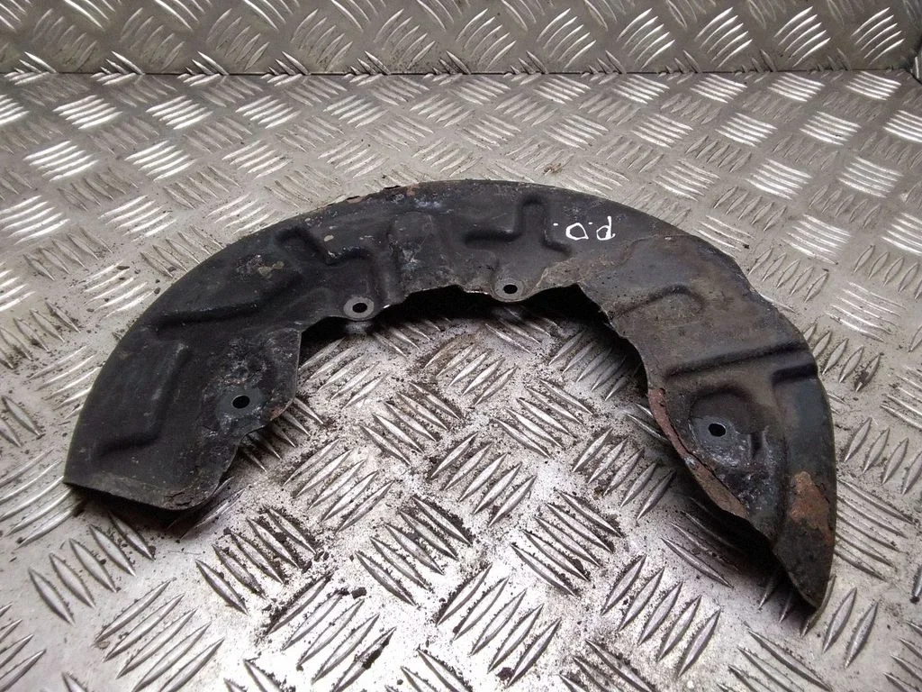 Front brake disc dust cover plate – Audi A4 S4 B6 8E 8H (2001-2005)