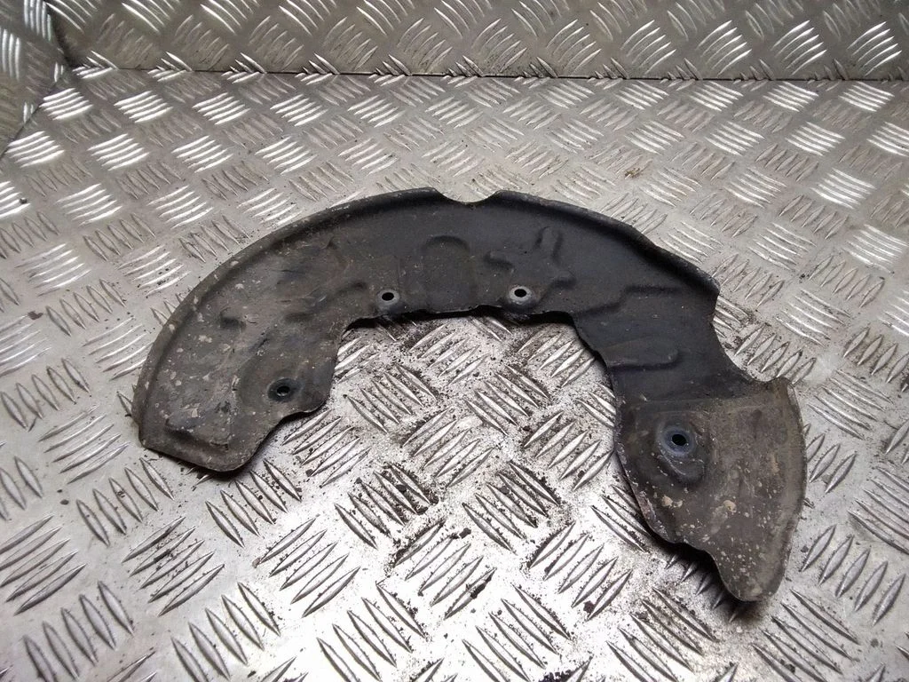 Front brake disc dust cover plate – Audi A4 S4 B6 8E 8H (2001-2005)