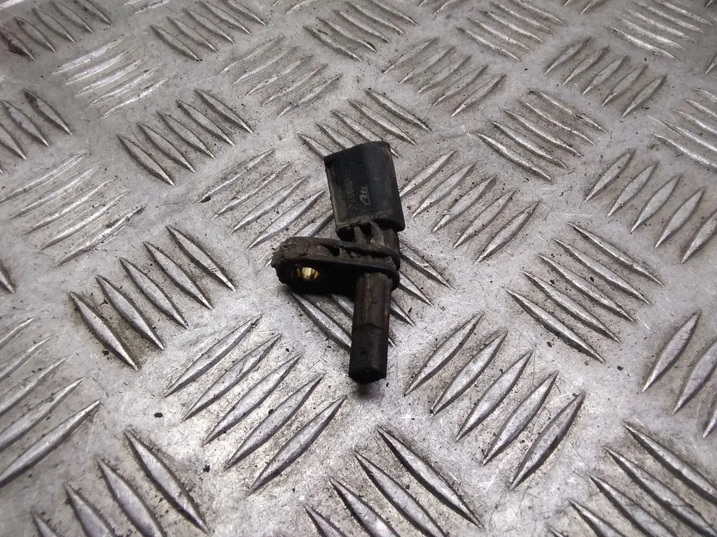 ABS brake wheel speed sensor – Volkswagen Multivan T5 (2003-2015)