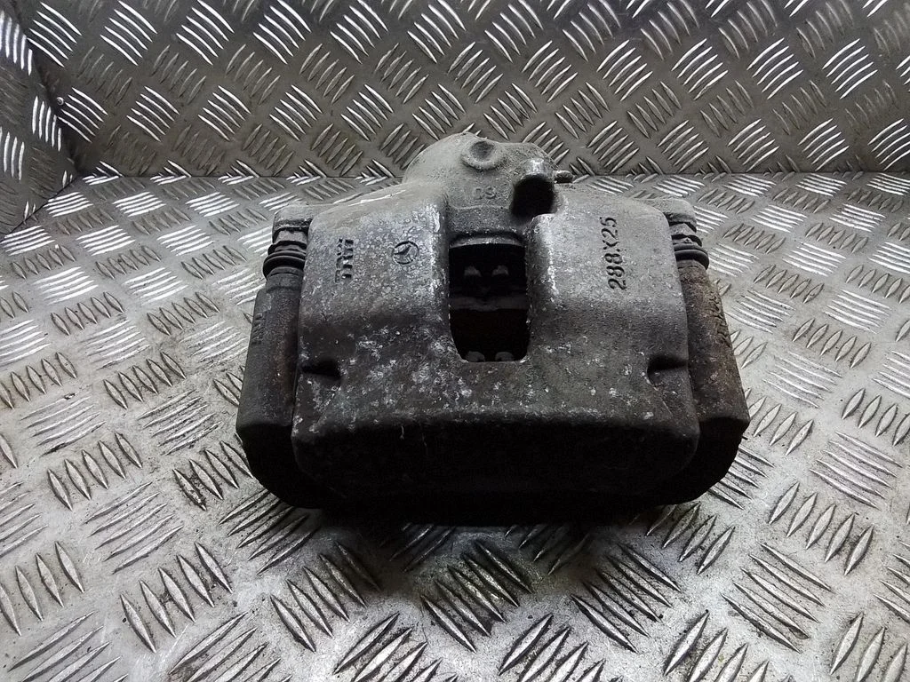 Front brake caliper – Mercedes-Benz C-Class AMG W204 (2007-2014)