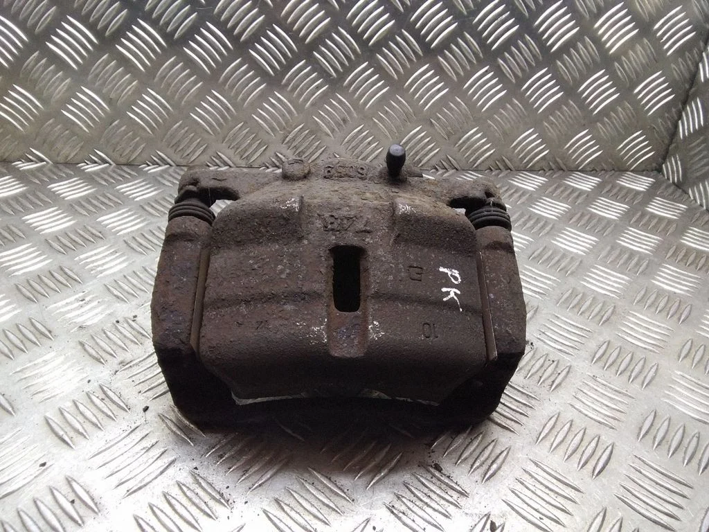 Priekšējais bremžu suports – Nissan Qashqai (2006-2010)