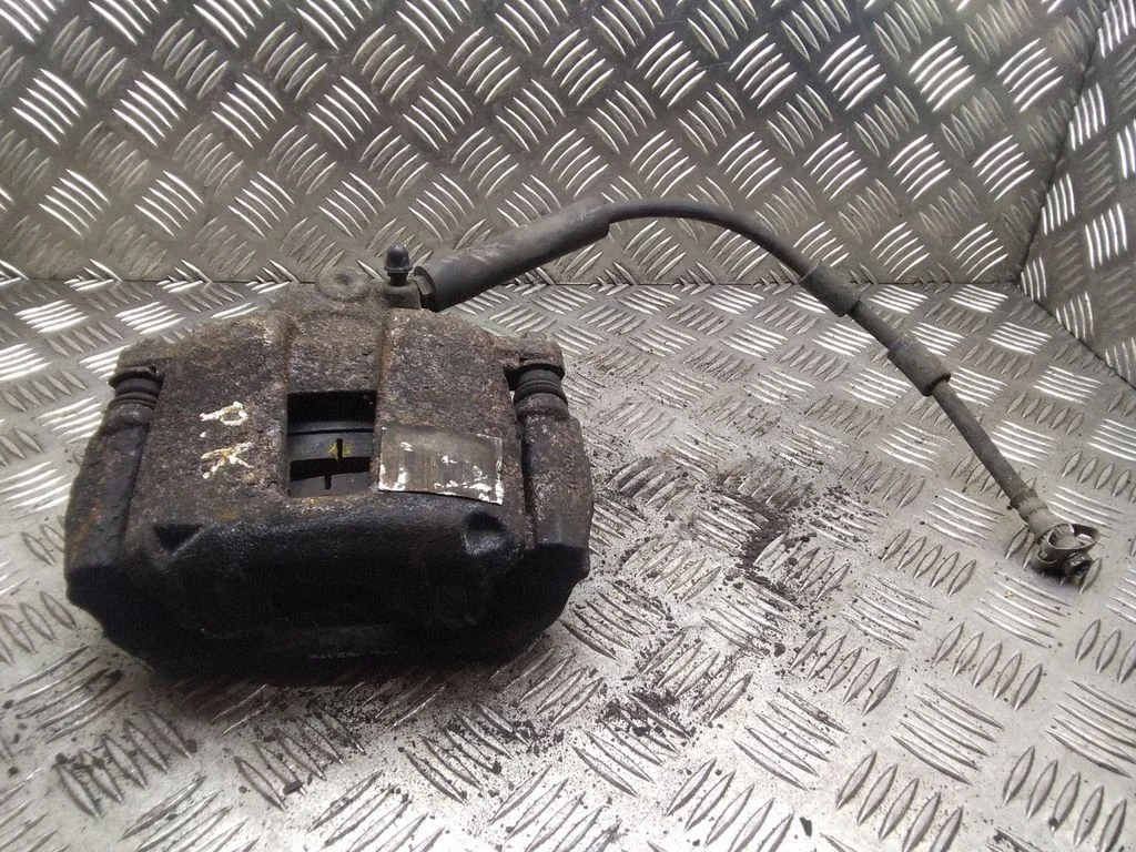 Zacisk hamulcowy przedni – Citroen C4 I (2004-2010)