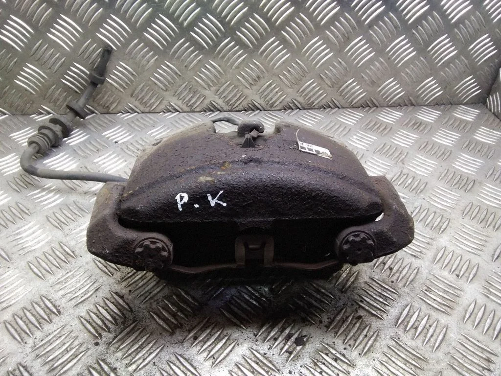 Zacisk hamulcowy przedni – Audi A5 8T 8F (2007-2016)