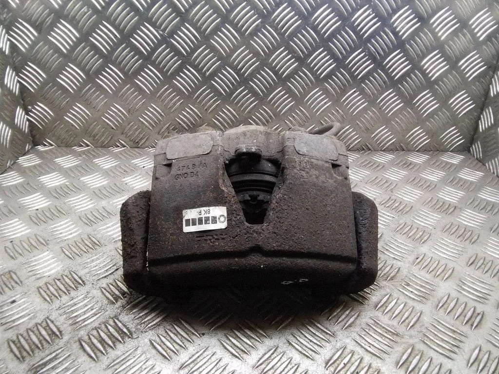 Zacisk hamulcowy przedni – Audi A5 8T 8F (2007-2016)