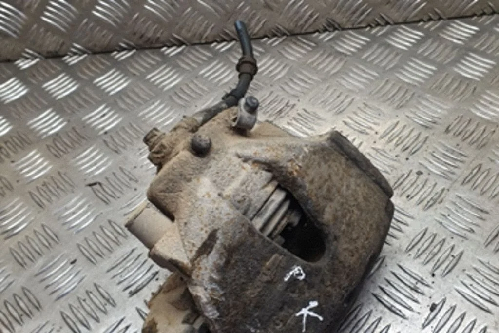 Front brake caliper – Opel Zafira B (2005-2014)