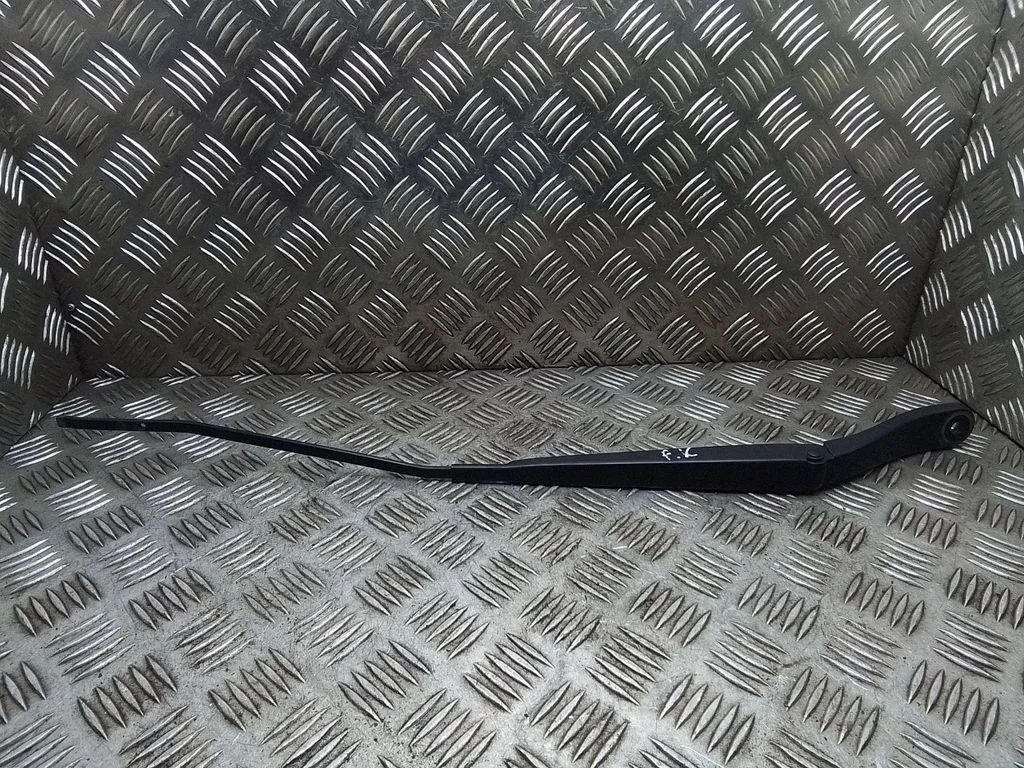 Priekšējā stikla tīrītāja svira 9808465480