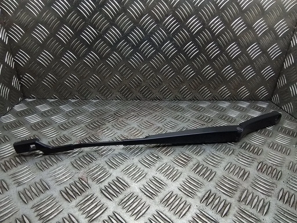 Priekšējā stikla tīrītāja svira – Volkswagen Passat CC (2008-2016)