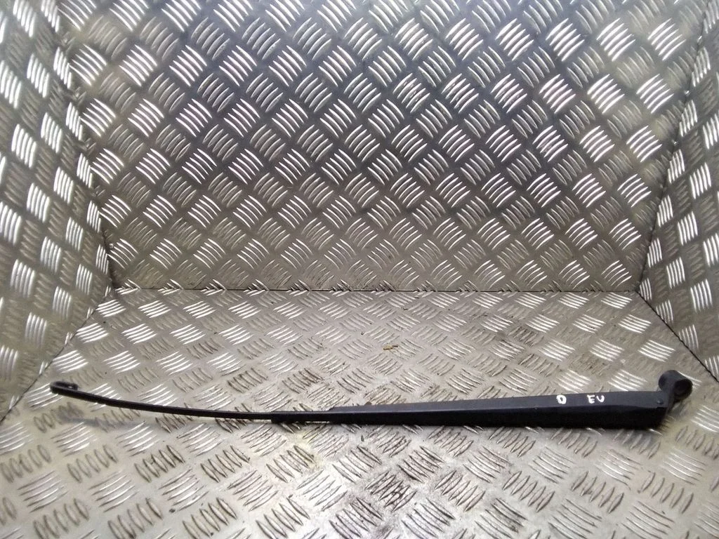 Esiklaasi kojameeste kang – Toyota Yaris Verso (1999-2005)