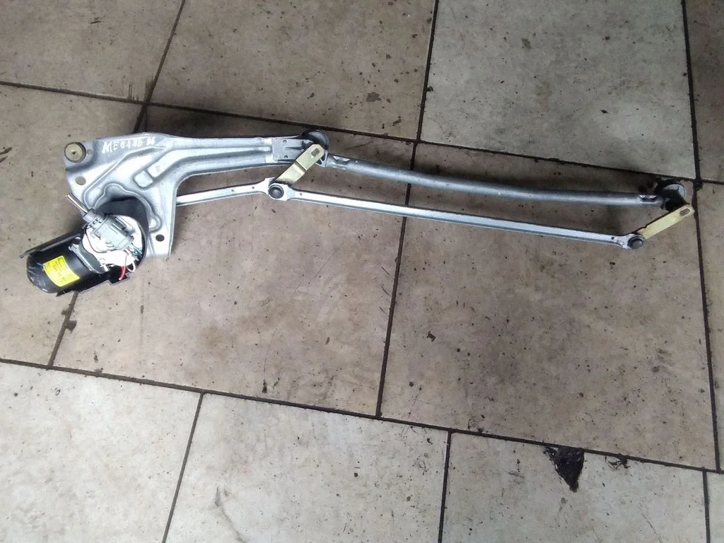 Front wiper linkage – Renault Megane I (1995-2002)