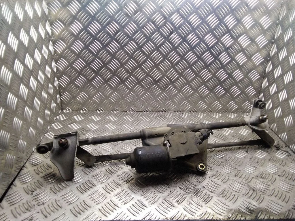 Front wiper linkage – Toyota RAV 4 (XA20) (2000-2005)