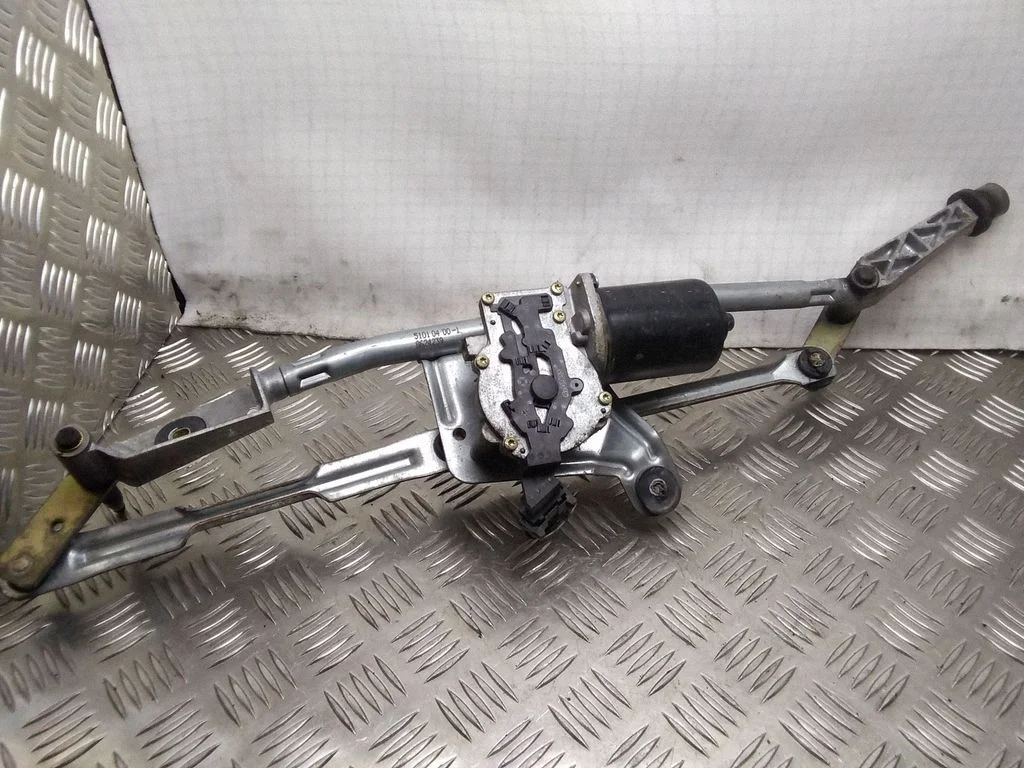 Wiper motor – Volvo V70 (2000-2004)
