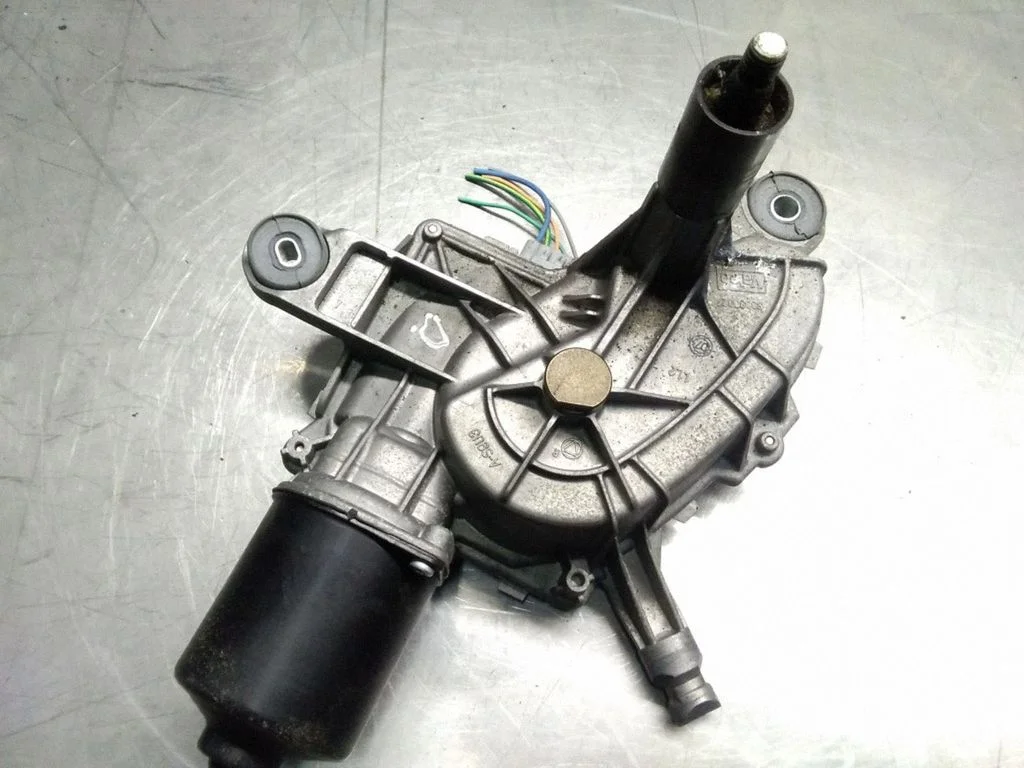 Wiper motor – Citroen C4 I (2004-2010)
