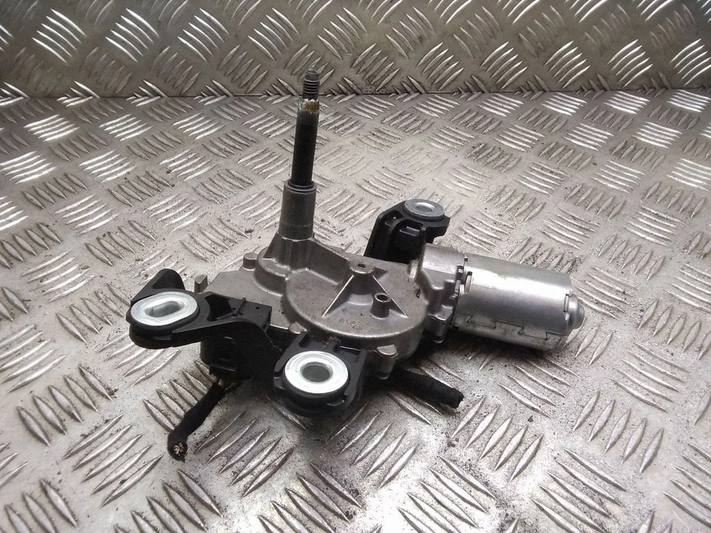 Aizmugurējā stikla tīrītāja motoriņš – Volkswagen Golf Plus (2005-2013)