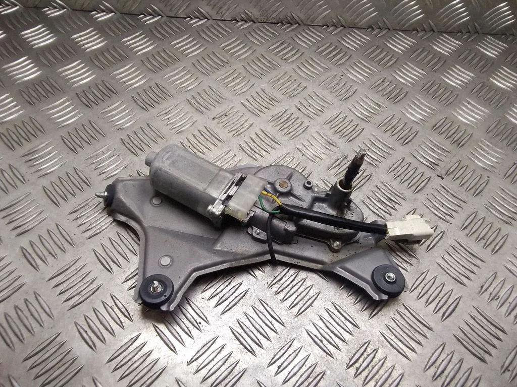 Silniczek wycieraczki tylnej – Toyota Prius (XW20) (2003-2009)