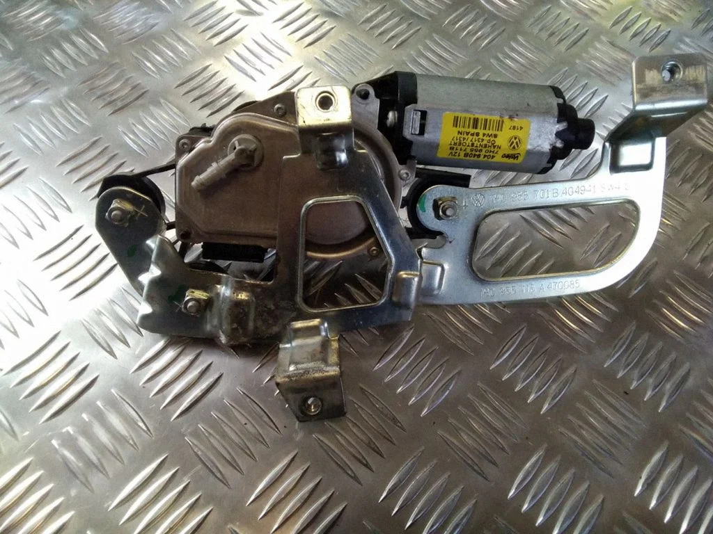 Rear window wiper motor – Volkswagen Transporter - Caravelle T5 (2003-2015)