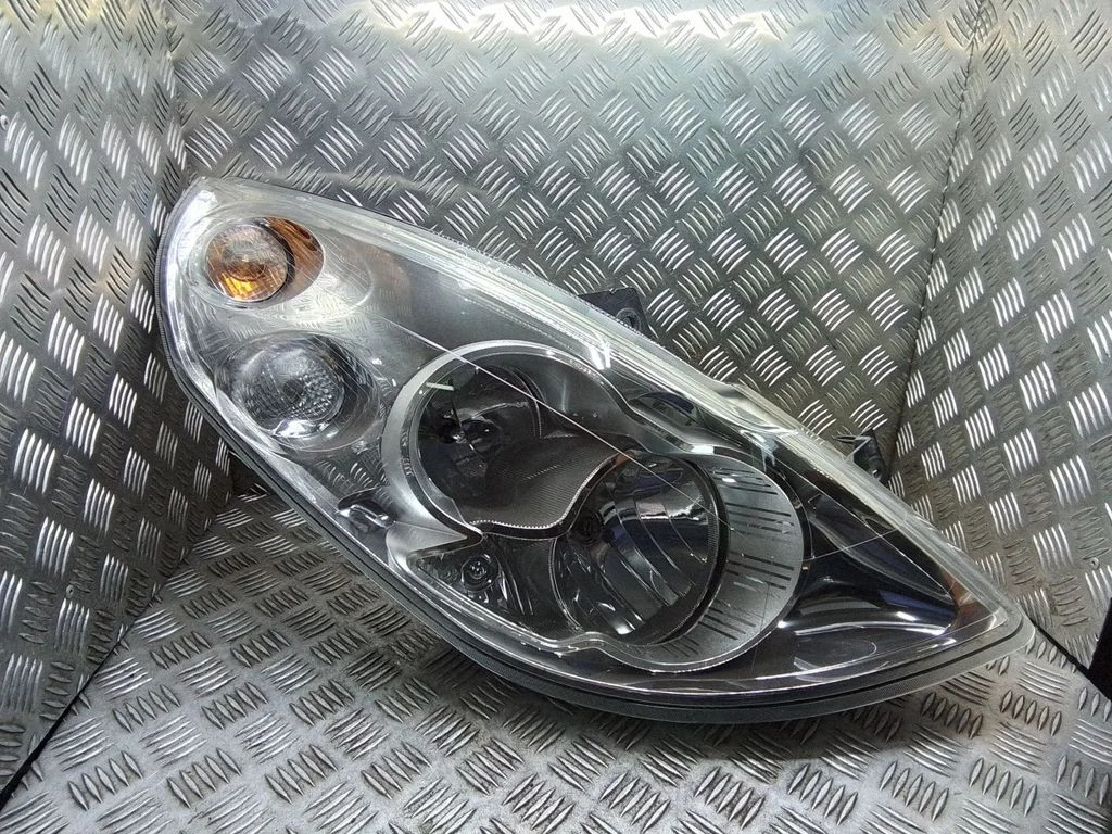 Headlight/headlamp – Opel Movano B (2010-2022)