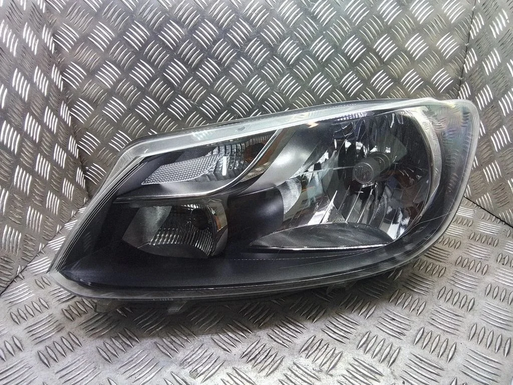 Headlight/headlamp – Volkswagen Caddy (2011-2016)