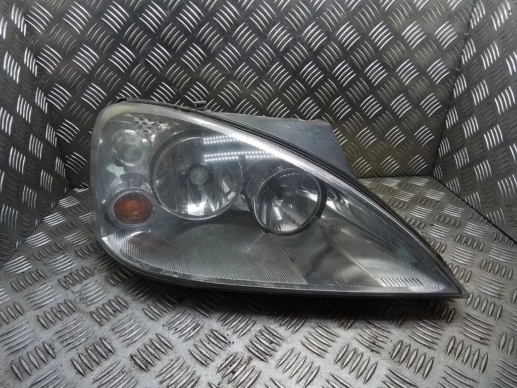 Headlight/headlamp – Ford Galaxy (2000-2006)