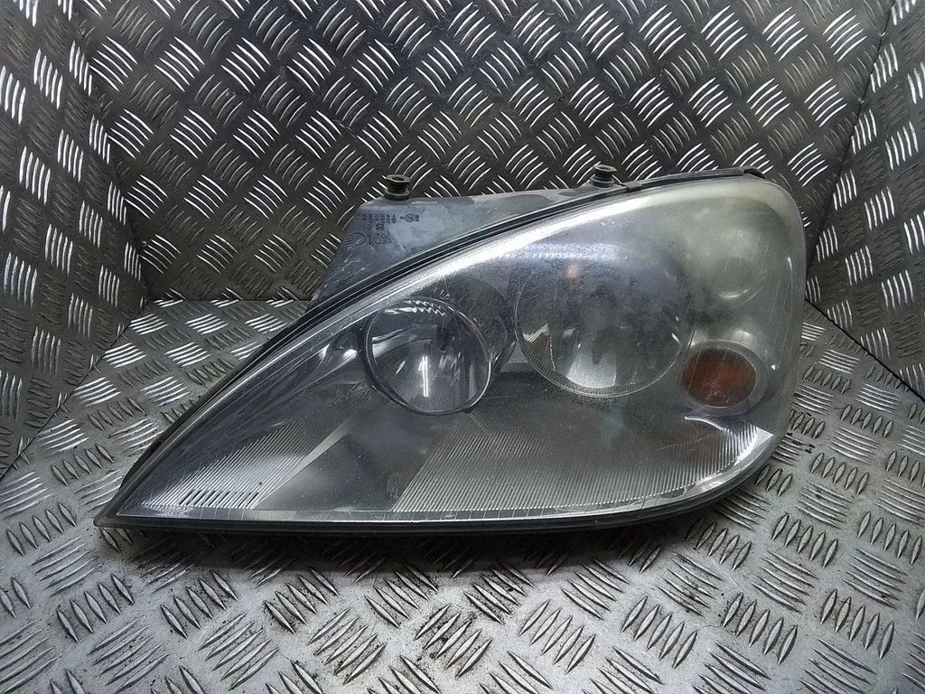 Priekšējais lukturis 7M5941015L