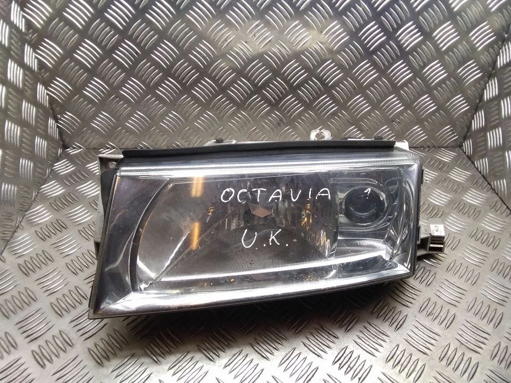 Priekšējais lukturis – Skoda Octavia Mk1 (1U) (1996-2004)